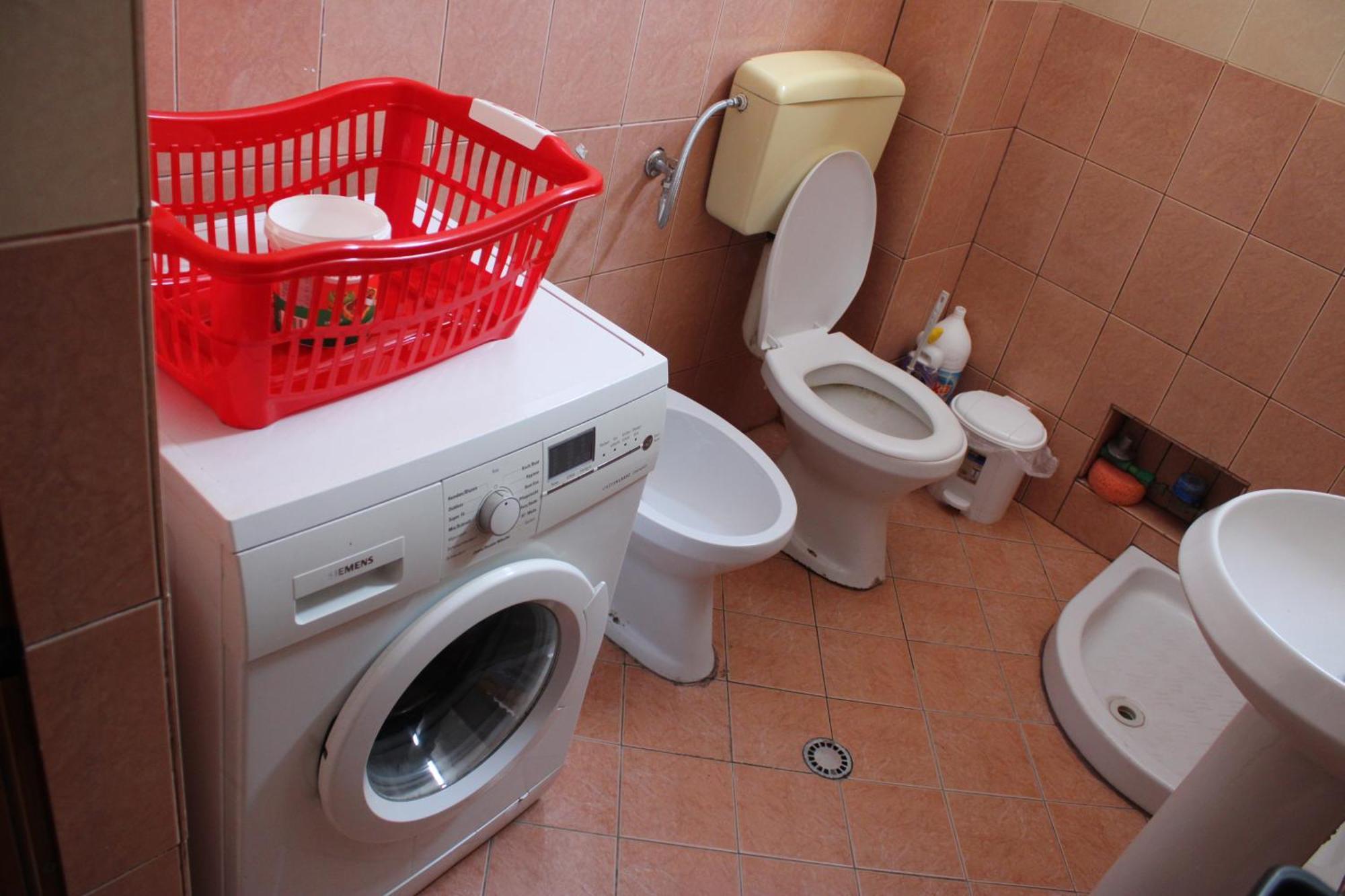 Crew Hostel טיראנה מראה חיצוני תמונה